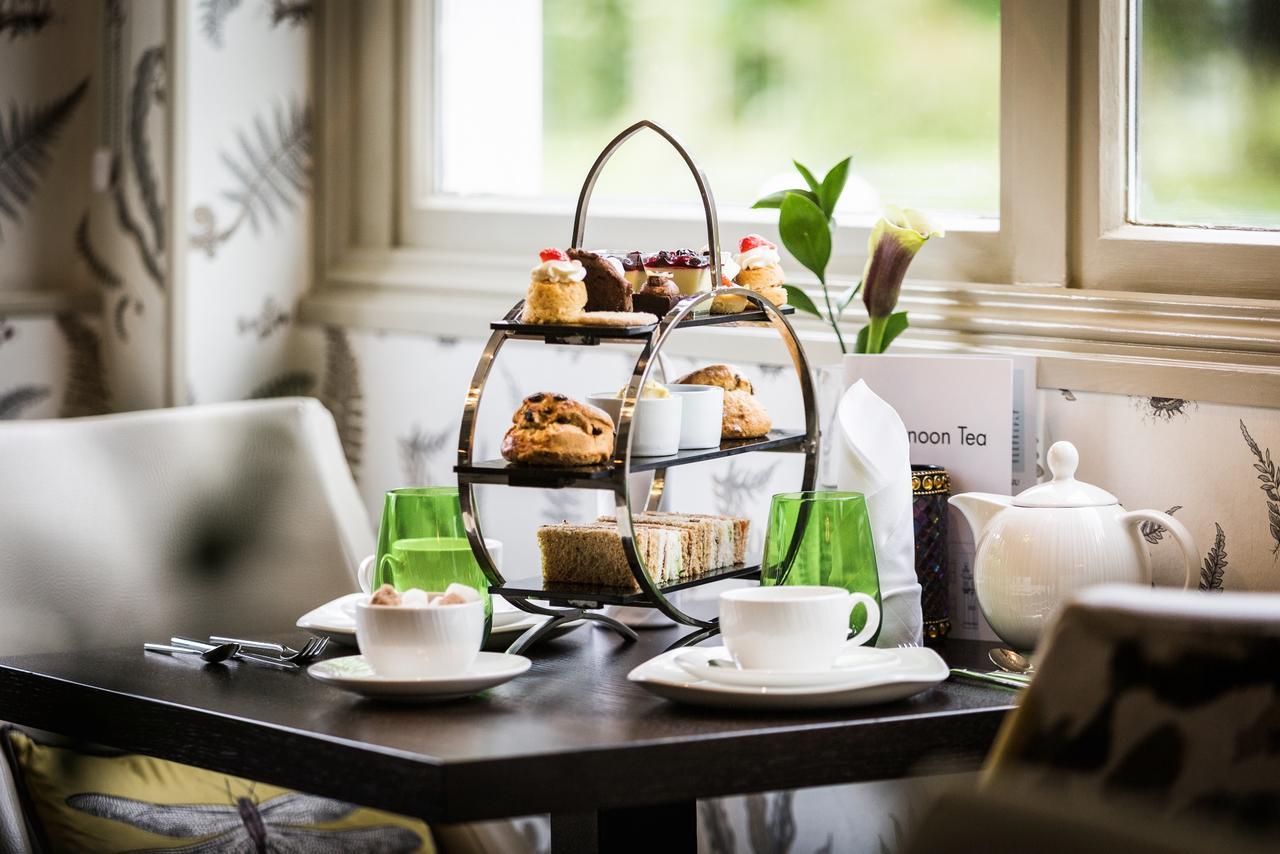 Worldhotels Distinctive Woughton House Hotel Milton Keynes Esterno foto