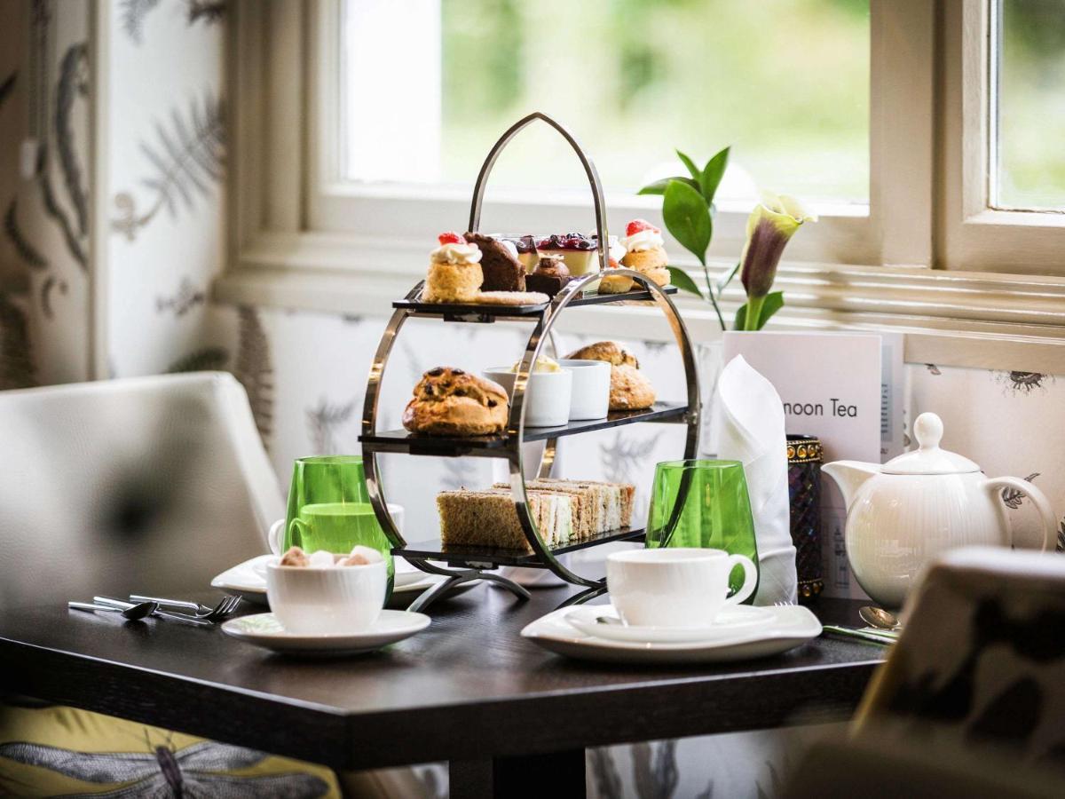 Worldhotels Distinctive Woughton House Hotel Milton Keynes Esterno foto