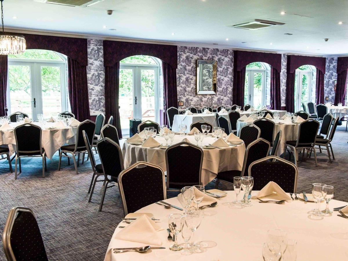 Worldhotels Distinctive Woughton House Hotel Milton Keynes Esterno foto